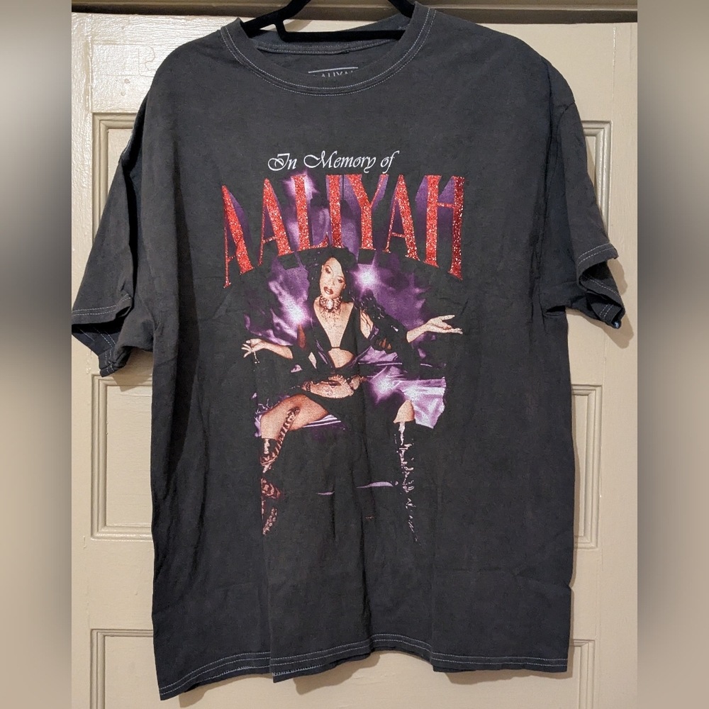 Black/Grey Aaliyah Graphic T-Shirt